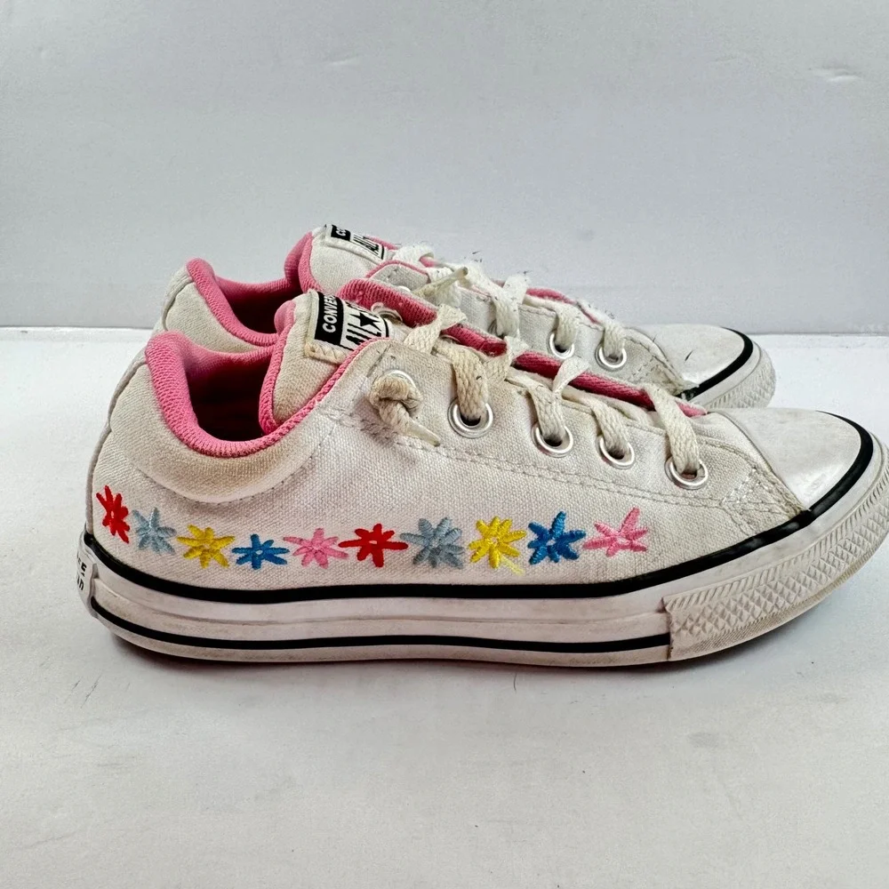 Converse‎ Chuck Taylor All Star Low Top White Floral Embroidered Kids Size 2